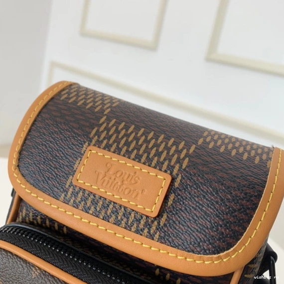 WIS LOUIS MESSENGER VUITTON NANO AMAZONE 0118